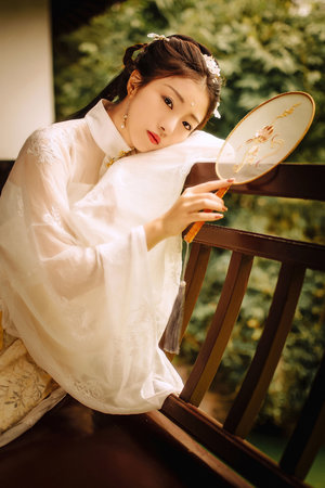 人形乳牛改造榨乳机漫画